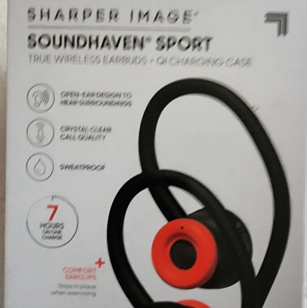 Sharper Image wireless head phones NWT